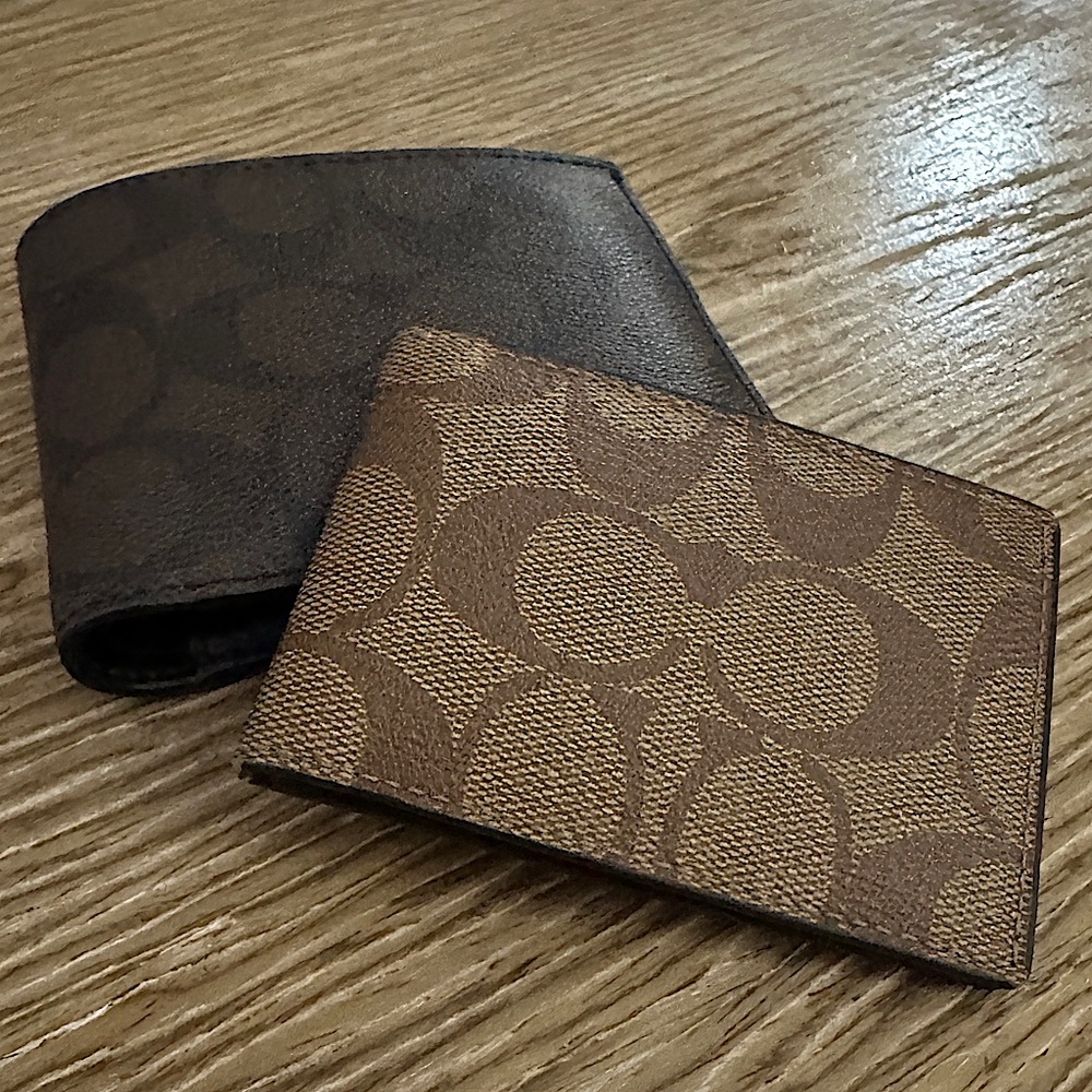 Coach 2-piece wallet - Lightly used